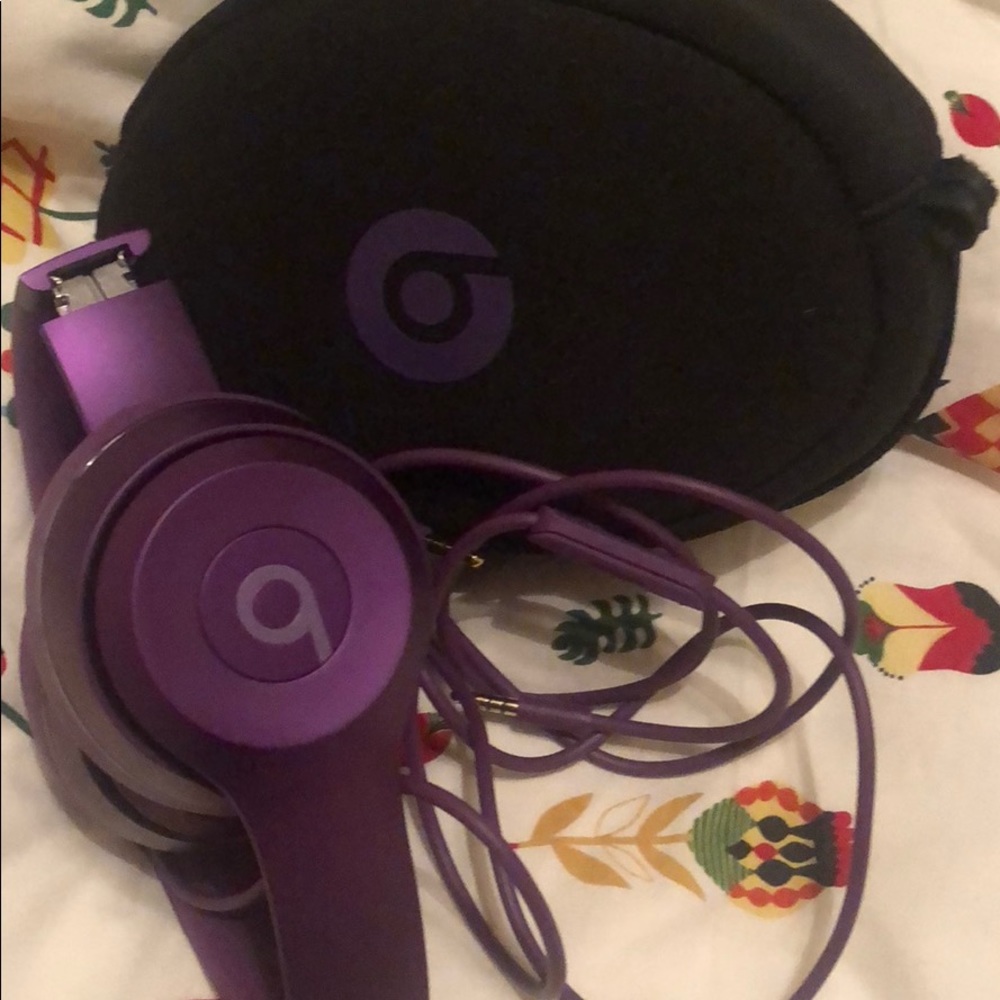 Beats wired solos